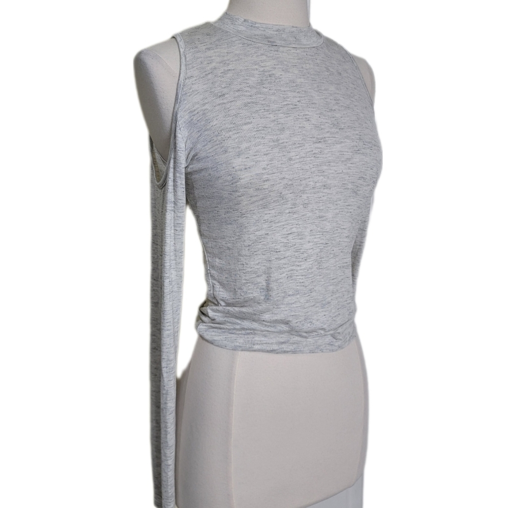 Silence + Noise | UO Grey Marled Cold Shoulder Top | Size S